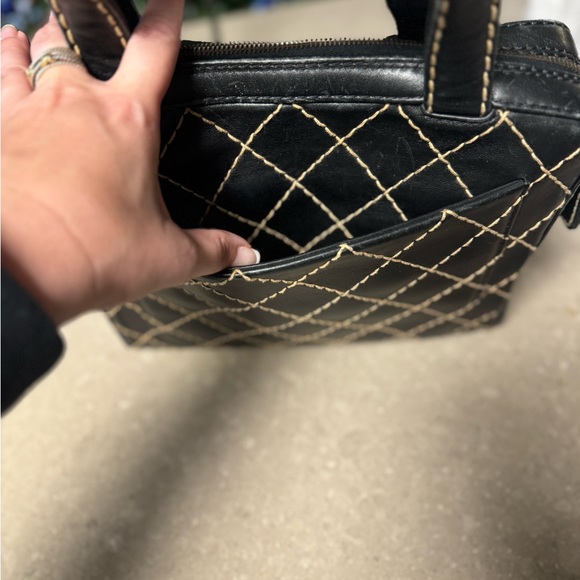 ❌SOLD❌ Chanel Black Quilted Wild Stitch Handbag - Picture 4 of 14